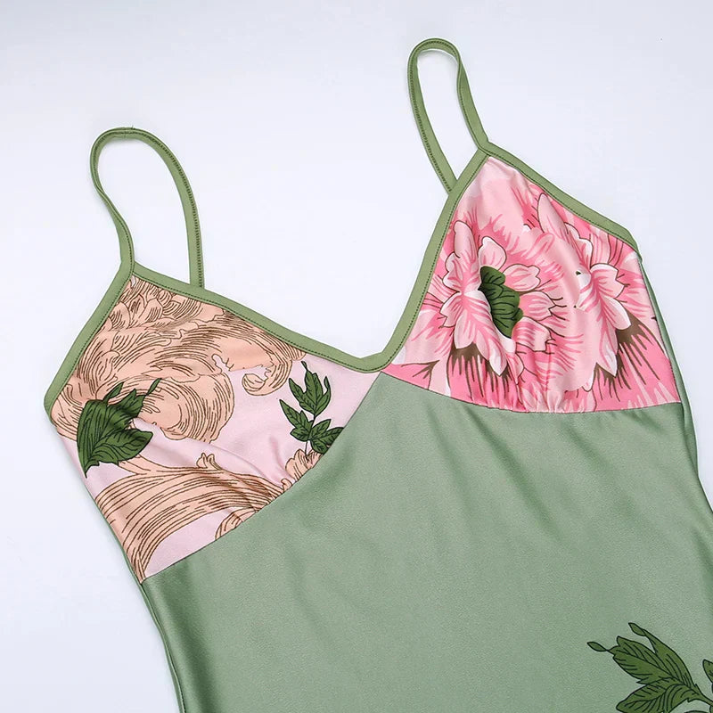 Maxi letní květinové šaty s V výstřihem a tenkými ramínky - Alina