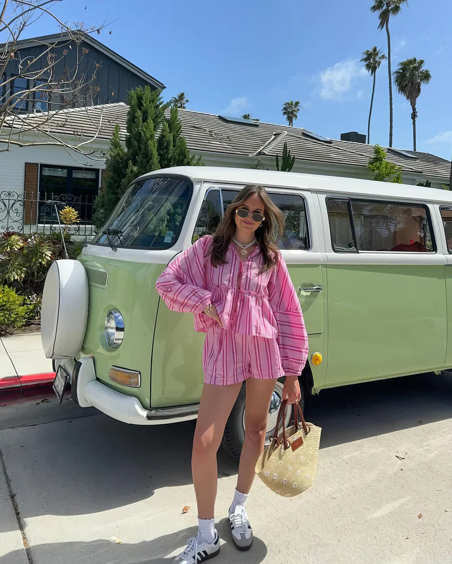 Dámský Dvoudílný Set - Pruhovaná Volná Košile a Šortky s Elastickým Pasem